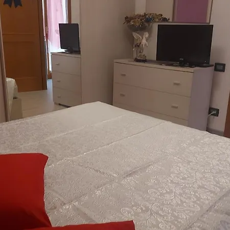 Amy Περούτζια